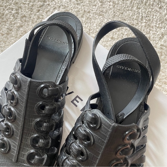 Givenchy Rubber Gladiator Cage Sandal - Picture 4 of 4